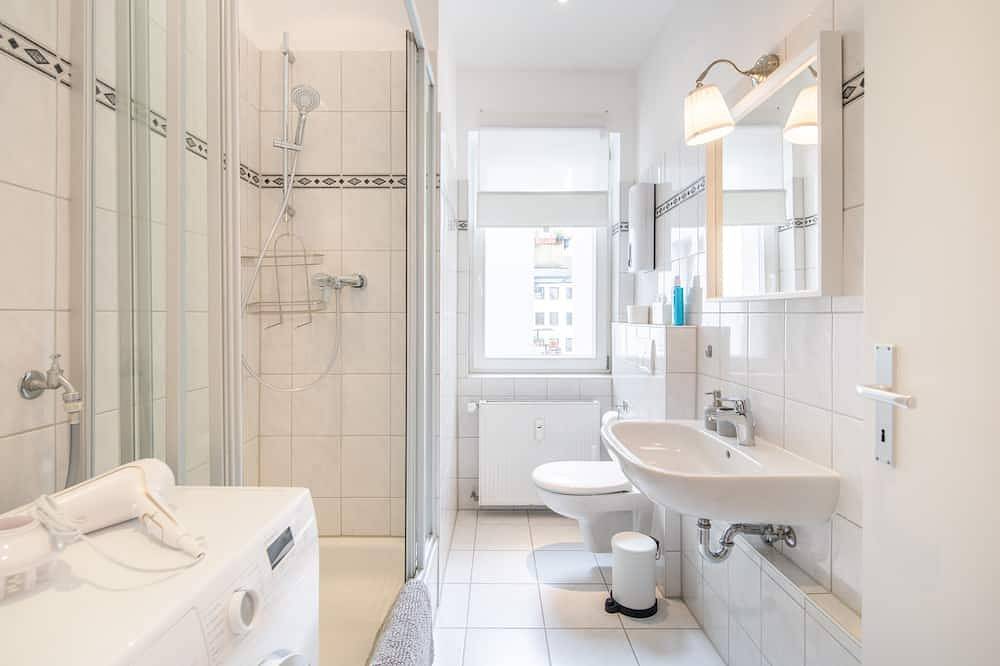 Ganze Wohnung, Altbauwohnung bis 4 Personen \"Kanu\" im Schanzenviertel - 1. Stock in Altona Hamburg, Hamburg