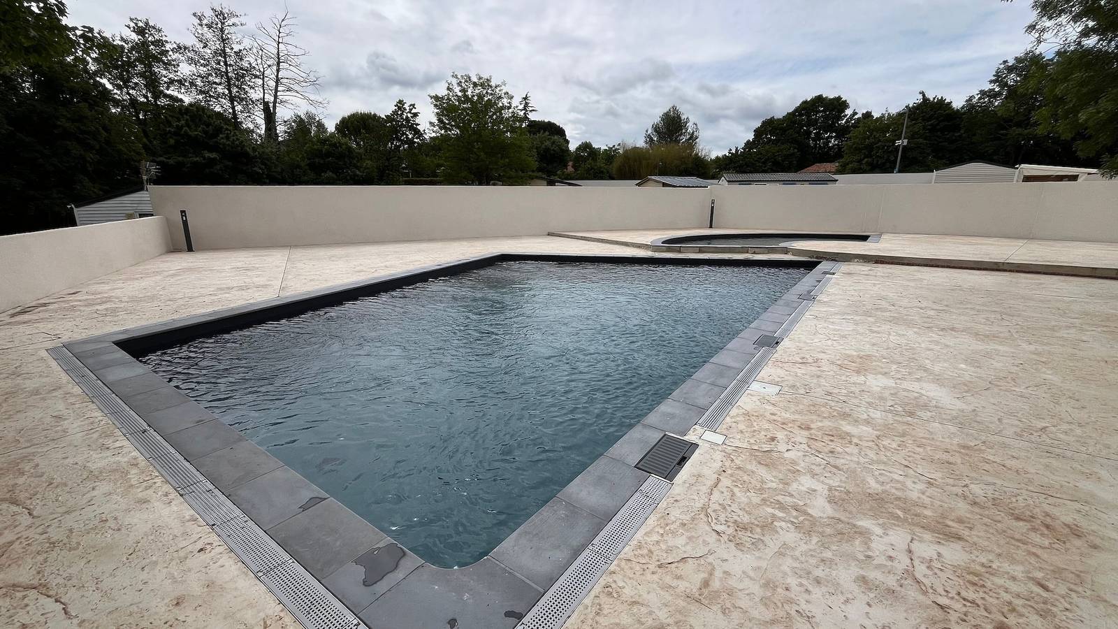 Mobil-home para 4 personas con terraza cubierta y piscina in Pradons, Ardèche