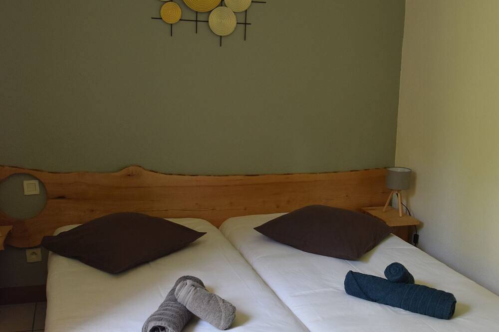 Apartamento entero, Le Grand Tetras in a charming property in the heart of the Blue Spring area in Mouthe-Lac et Mont d’Or, Doubs (desambiguación)