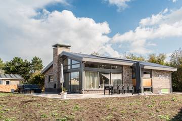 Ferienhaus für 10 Personen, mit Sauna und Terrasse sowie Garten auf Ameland