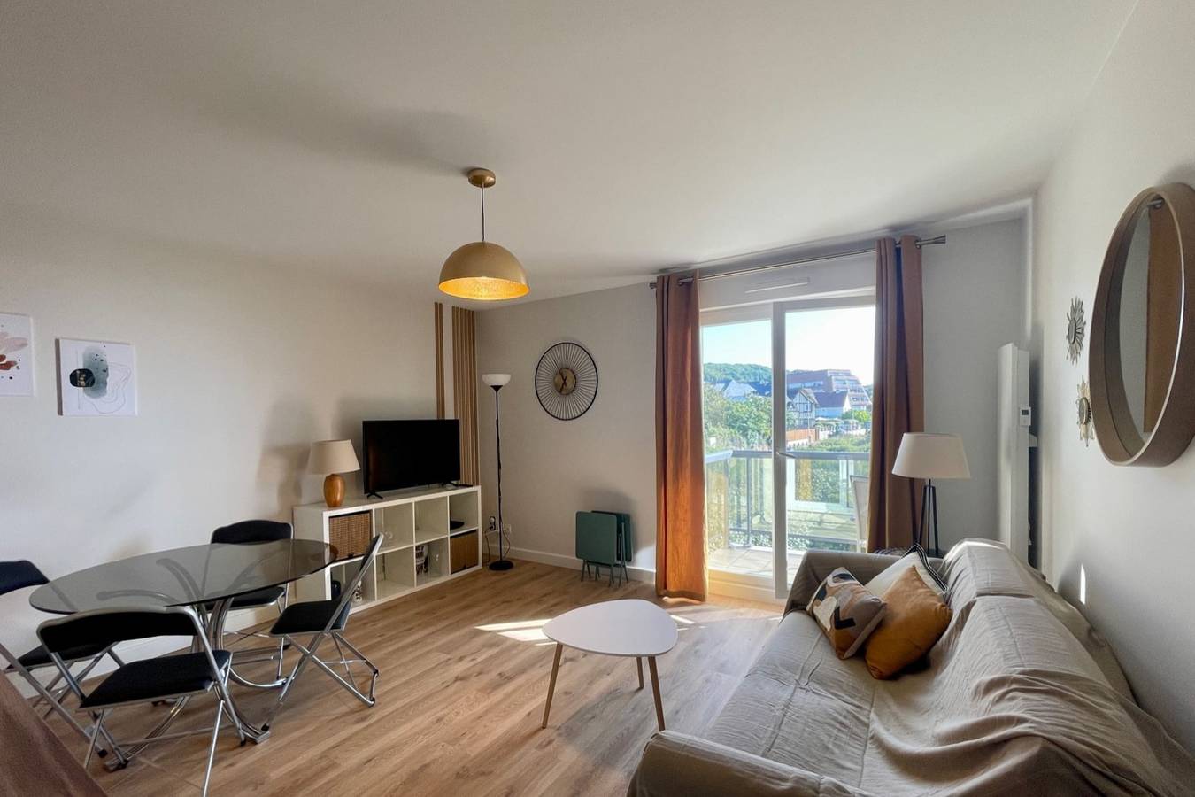Appartement entier, L'Ammonite vue mer avec grand balcon in Benerville-sur-Mer, Région de Lisieux