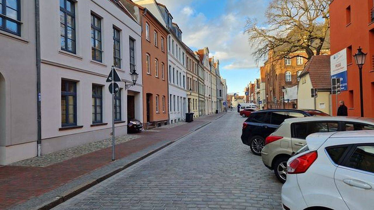 Geheel vakantieappartement, Vakantieappartement voor 2 personen met balkon in Wismar, Nordwestmecklenburg (Wismar en omgeving)