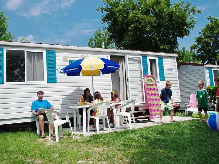 Bungalow für 6 Personen, mit Terrasse und Kinderpool in Kampanien - 2