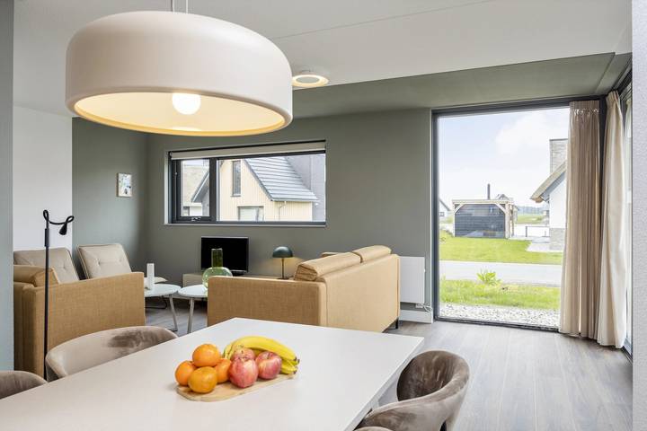 Bungalow für 8 Personen, mit Terrasse und Balkon/Terrasse - 1