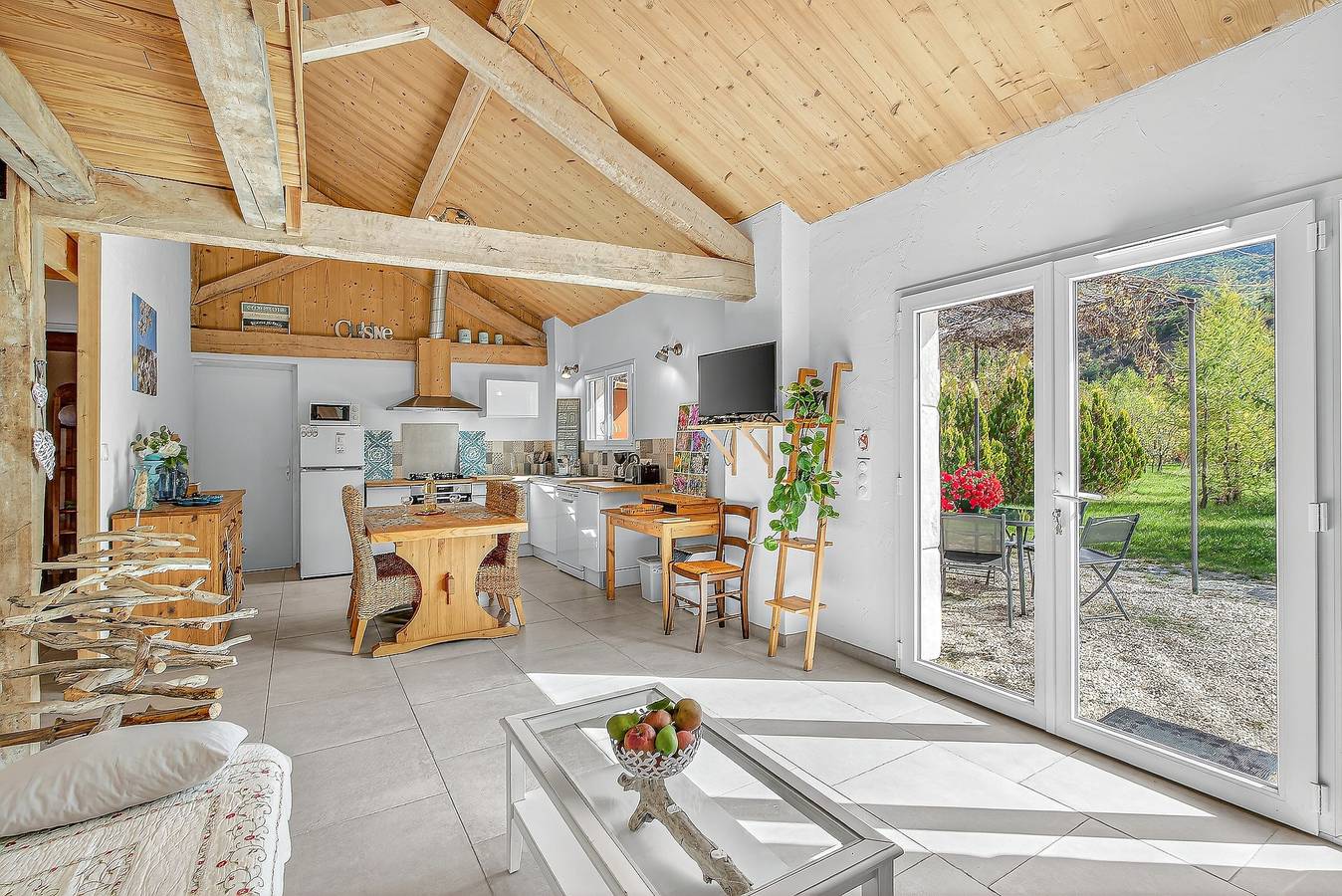 Maison de vacances 'La Grange Des Pépinières' avec vue sur la montagne et Wi-Fi in Le Saix, Région de Gap