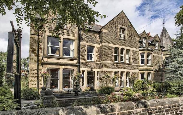 Bed and breakfast for 3 people in Buxton