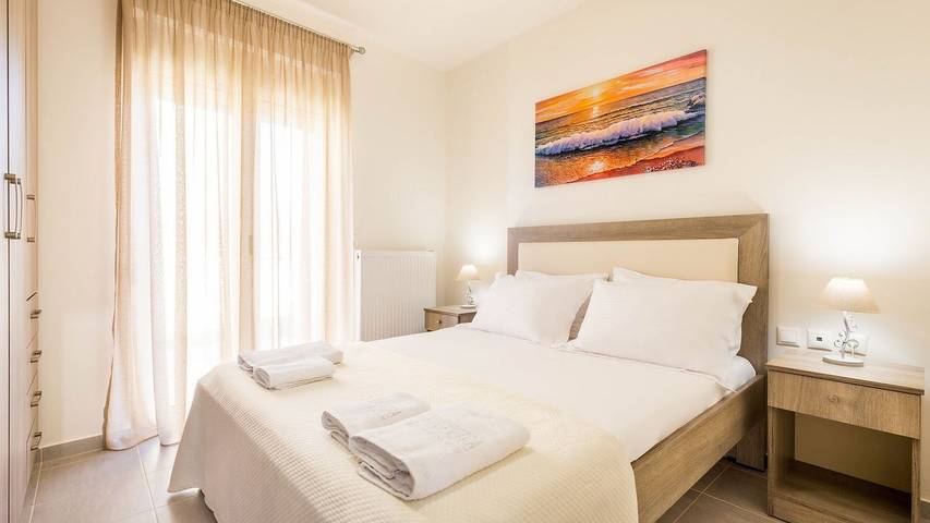 Location de vacances pour 5 personnes, avec piscine et jardin dans Triopetra - 2