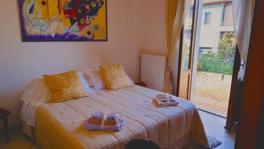 Gîte pour 3 personnes, avec piscine ainsi que jardin et jacuzzi à Sinalunga - 4