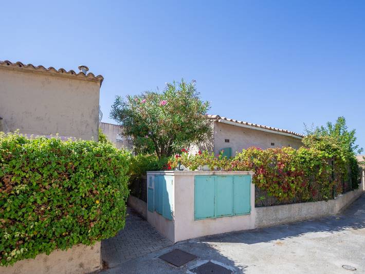 Location de vacances pour 4 personnes, avec jardin et terrasse à Hyeres