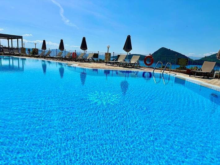 Location de vacances pour 2 personnes, avec jardin et piscine ainsi que vue et bassin pour enfant dans Tolo (Grèce) - 3