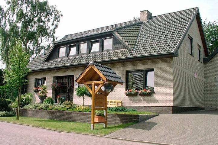 Ferienwohnung für 4 Personen, mit Balkon und Sauna in Surwold