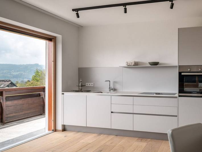 Ferienwohnung für 5 Personen, mit Balkon und Garten sowie Seeblick und Ausblick in Steinbach am Attersee - 4