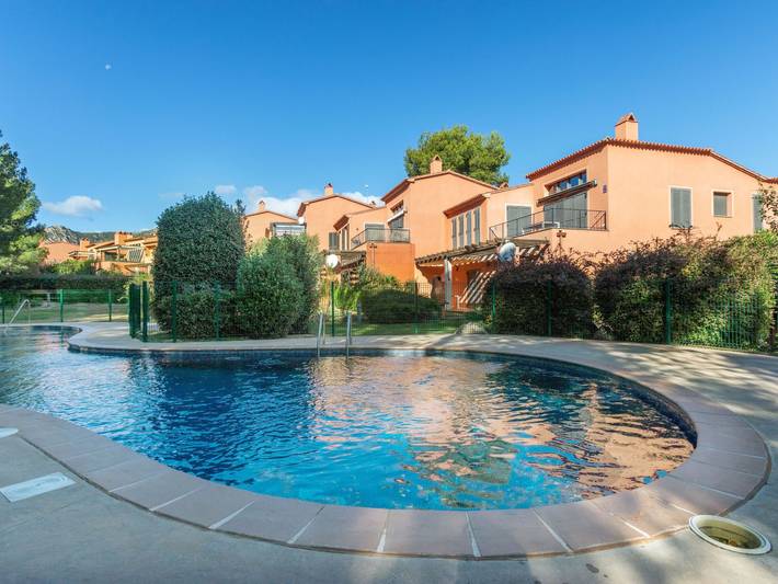 Gîte pour 6 personnes, avec vue ainsi que terrasse et jardin dans Bonmont Terres Noves