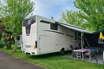 Gîte pour 6 personnes, avec piscine à Bessé-sur-Braye