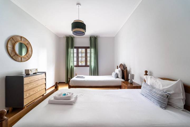 Location de vacances pour 8 personnes, avec terrasse et jardin dans Amorosa - 4