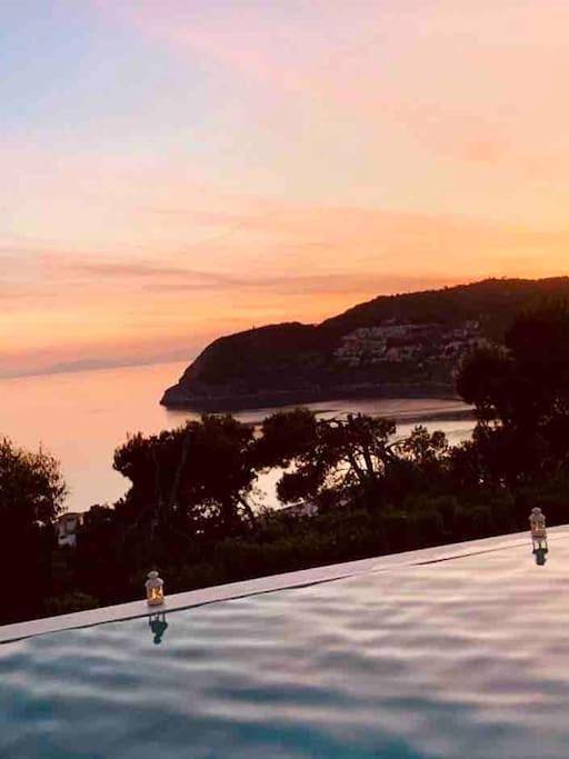Casa rural para 6 personas, con vistas además de jardín y piscina en La Herradura - 4