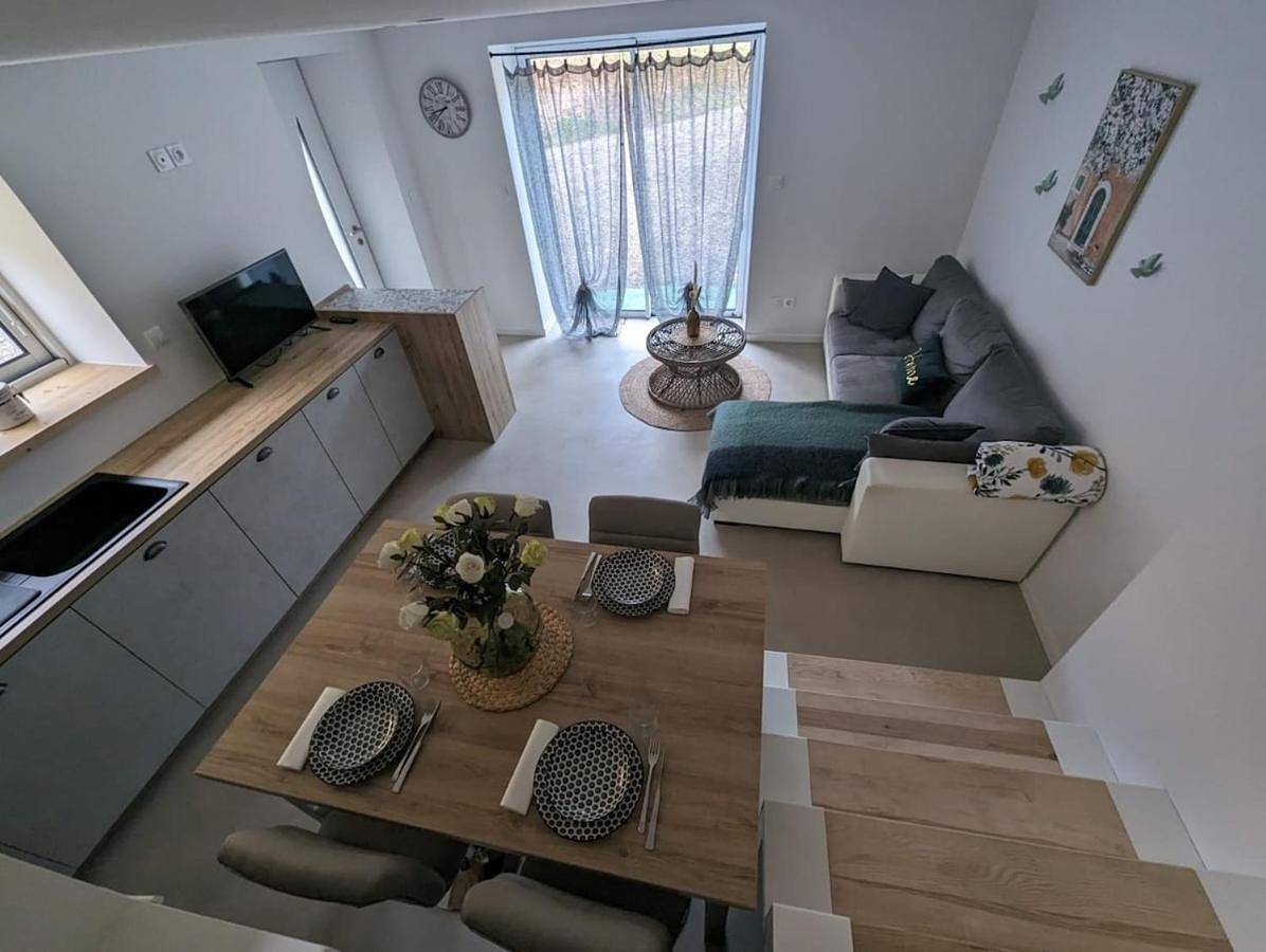 Appartement entier, Logement au cœur d'une ferme in Chevinay, Lyon et ses environs