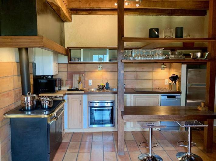 Location de vacances pour 6 personnes, avec jardin ainsi que vue et piscine à Bézenac - 4