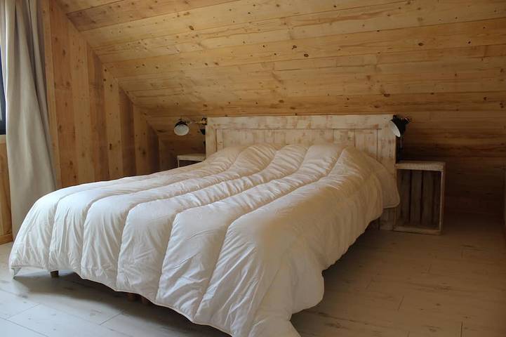 Chalet \"le suc\" Bau 2017, kostenloses Wlan, Heizung inklusive in Murol, Regionaler Naturpark Volcans d'Auvergne