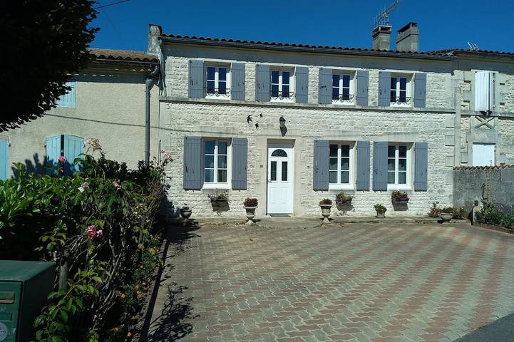 Villa für 10 Personen, mit Terrasse und Garten sowie Whirlpool - 1