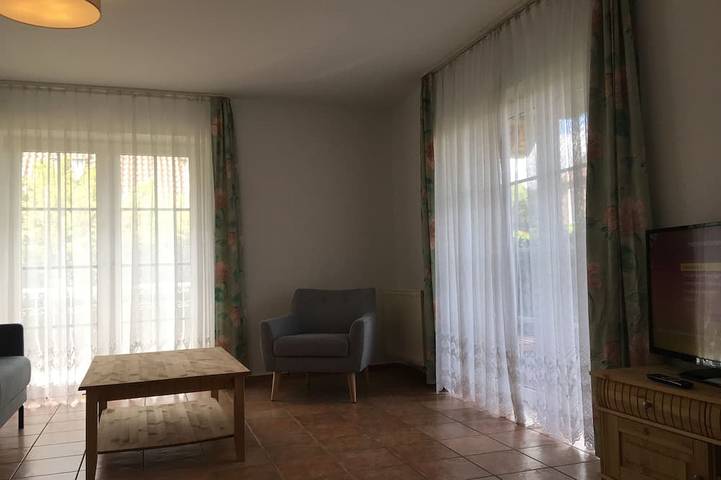 Ganze Wohnung, Gemütliche Ferienwohnung mit Terrasse im Herzen der Mecklenburgischen Seenplatte in Mirow, Mecklenburg-Strelitz