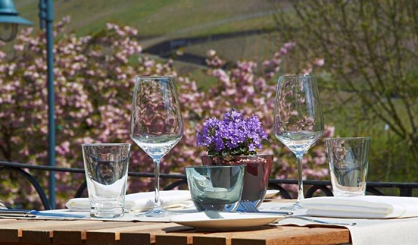 Hotel für 2 Personen, mit Terrasse und Ausblick in Reil - 2