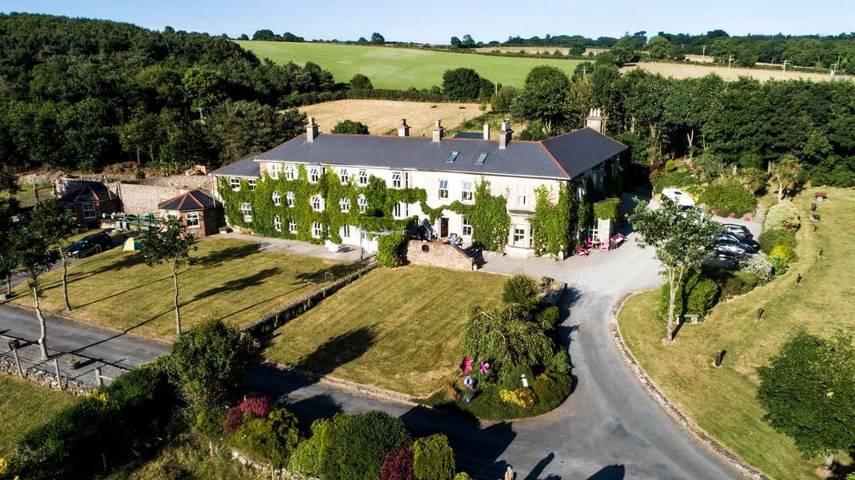 Alojamiento y desayuno para 2 personas, con terraza además de vistas y jardín, Se admiten mascotas en Irlanda