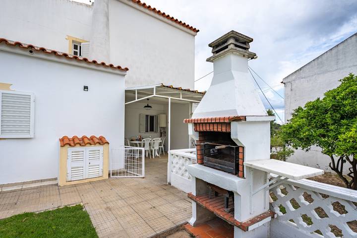 Location de vacances pour 6 personnes, avec jardin, adapté aux familles à Porches - 4