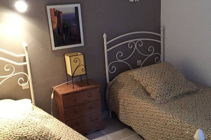 Villa pour 6 personnes, avec jacuzzi et jardin à Gordes - 2