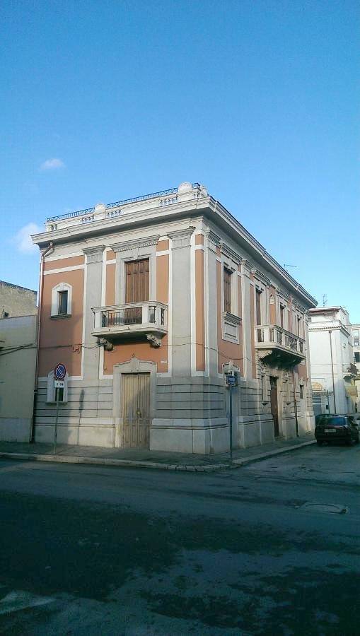 Maison d’hôte pour 3 personnes, avec Balcon et Terrasse à San Ferdinando di Puglia