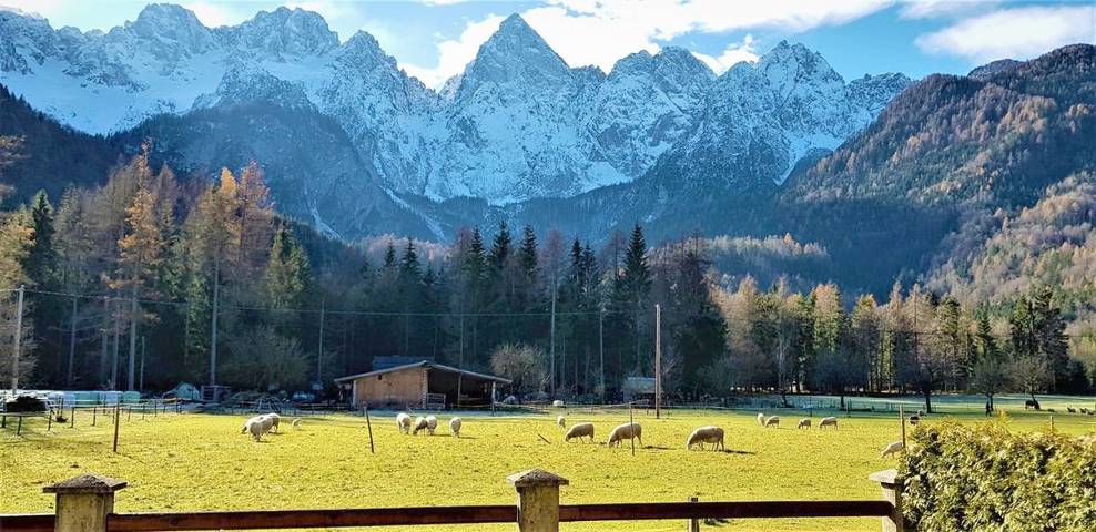 Ferienwohnung für 6 Personen, mit Ausblick und Garten sowie Sauna, mit Haustier