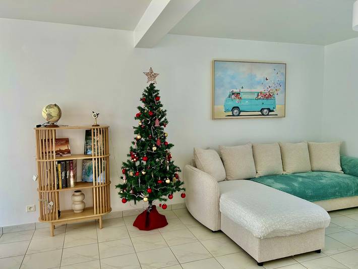 Location de vacances pour 6 personnes, avec terrasse et jardin à Plozévet - 3