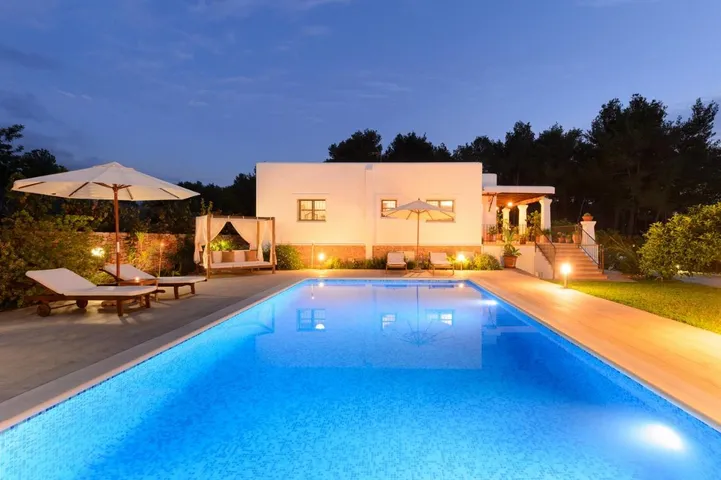 Chalet para 7 personas, con jardín además de piscina y terraza - 1