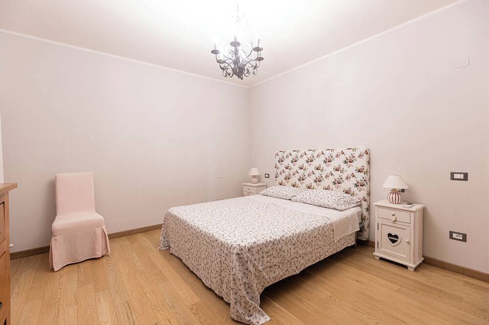 Retiro ideal para reuniones en Umbría: disfrute de la tranquilidad del campo y camine hasta las tiendas in Deruta, Provincia de Perugia