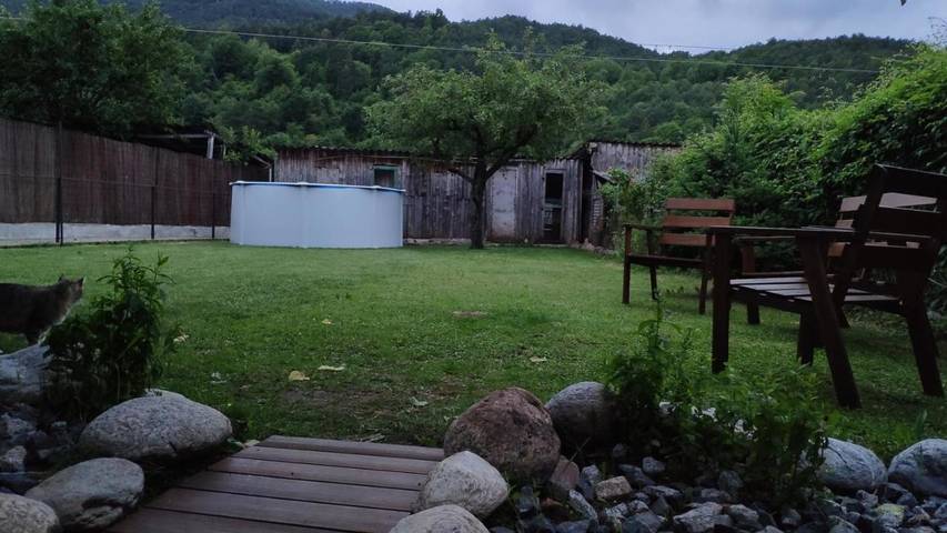 Location de vacances pour 6 personnes, avec vue ainsi que jardin et piscine à Ripoll - 3