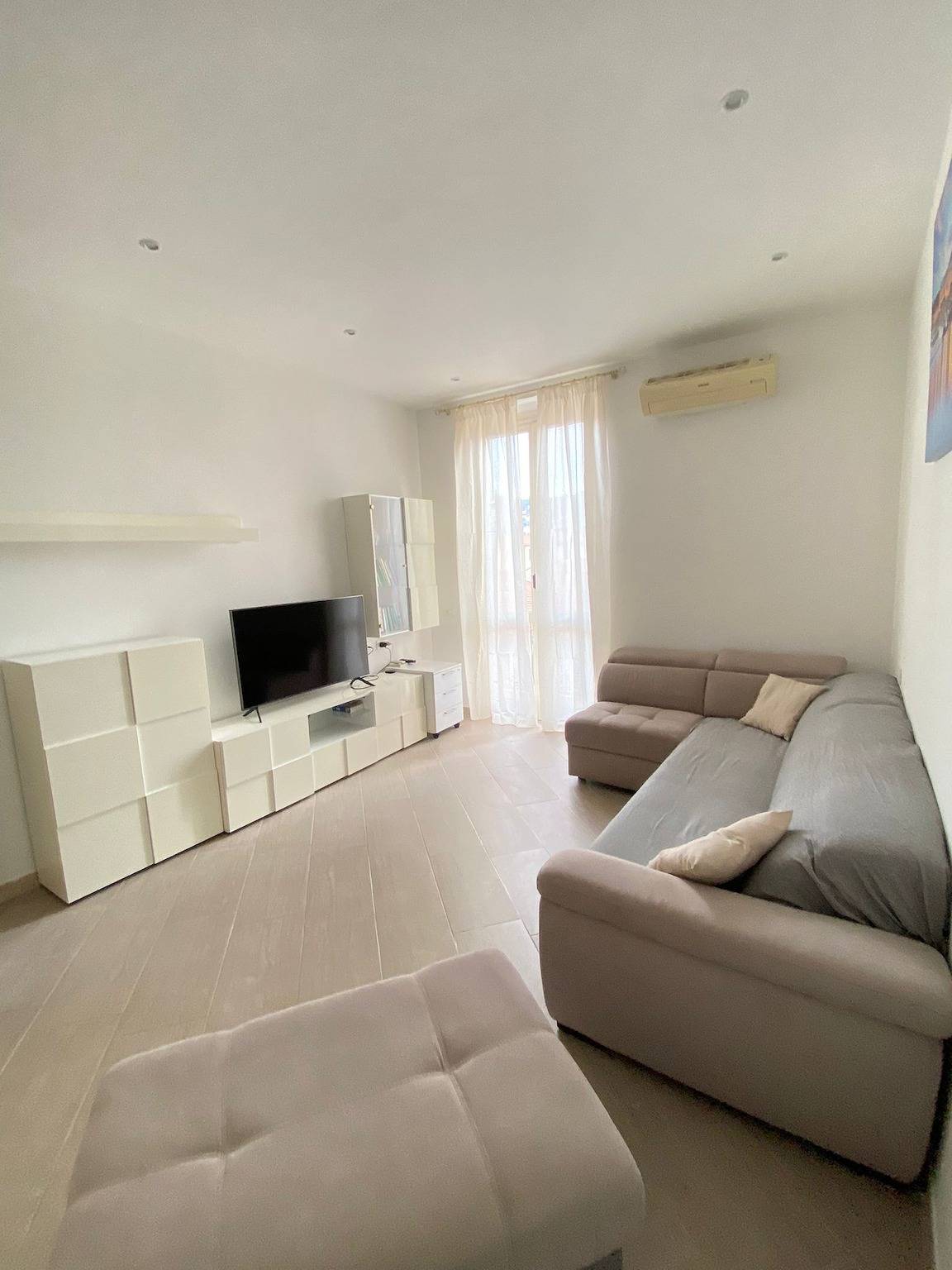 Vacation Rental for 5 Guests in La Spezia (City), La Spezia