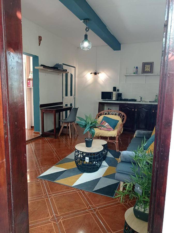 Gîte pour 2 personnes, avec terrasse à Pamandzi - 3