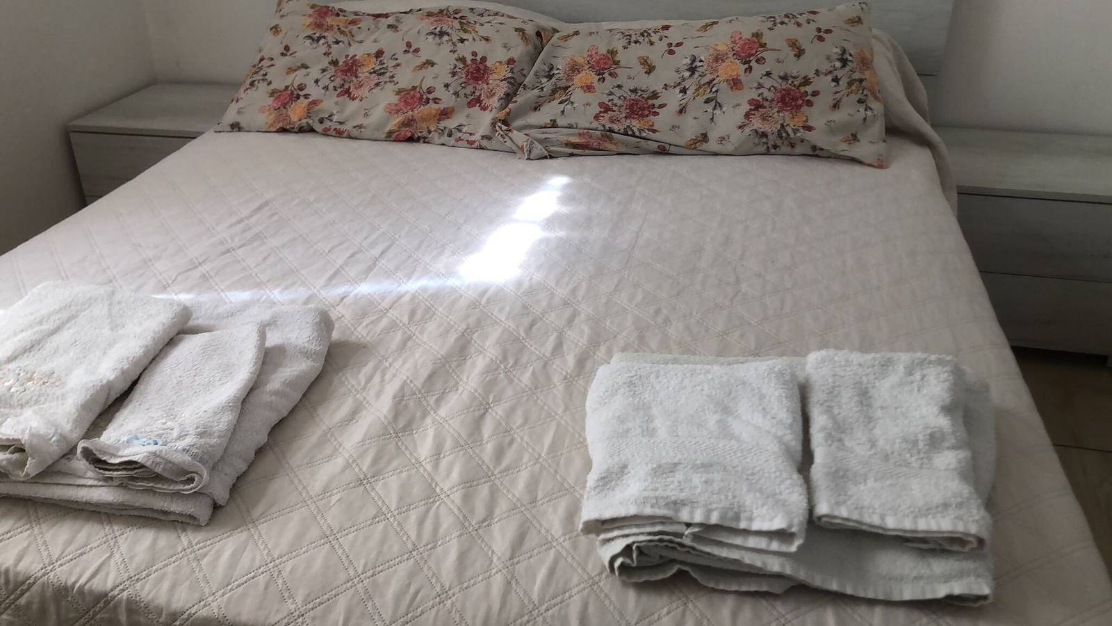 Camera 'Matrimoniale Vicino Al Mare' con vista mare, piscina condivisa e terrazza condivisa in Sorso, Provincia di Sassari