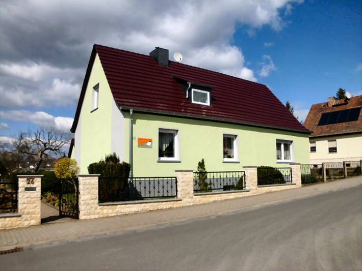 Ferienwohnung für 3 Personen, mit Garten und Pool sowie Terrasse in Sangerhausen