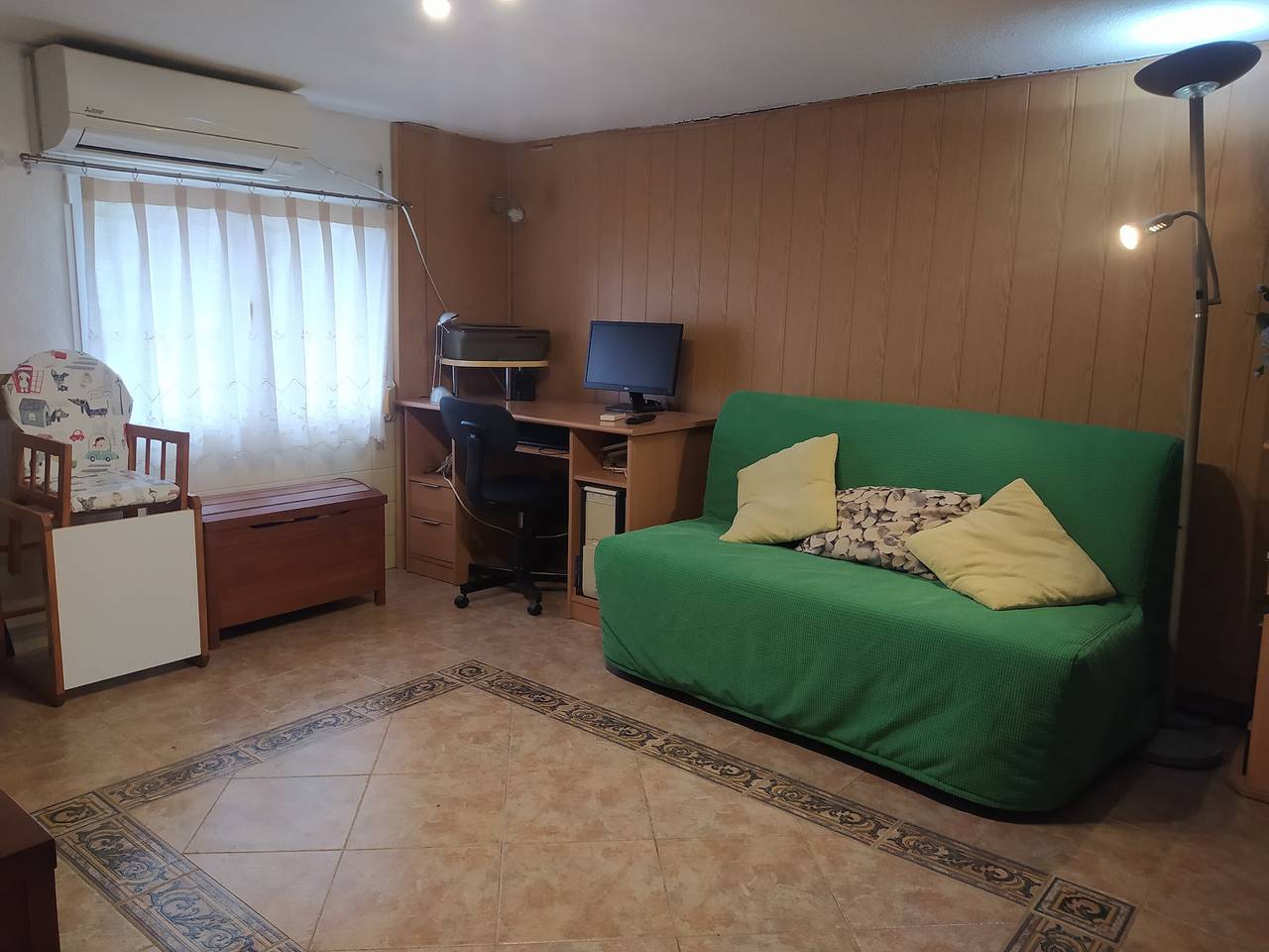Holiday Home 'La Caseta D'Amparo' with Mountain View, Private Terrace and Wi-Fi in Catadau, Provinsen Valencia