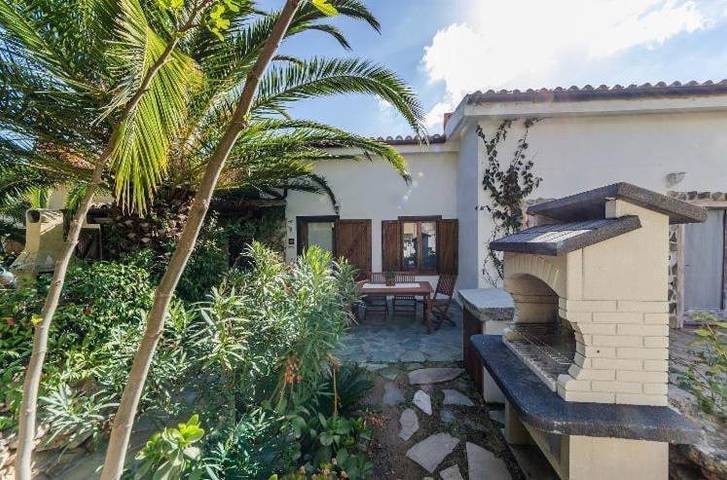 Location de vacances pour 8 personnes, avec terrasse ainsi que piscine et vue, animaux acceptés dans Sole Ruiu - 3