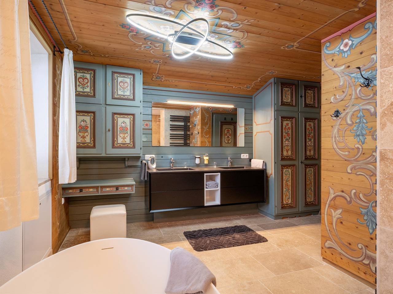 Ferienhaus, Villa, 2 Bäder, 3 Wc, 5 Schlafzimmer in Pfaffenschwendt, Fieberbrunn