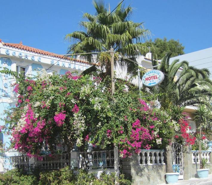 Appart’hôtel pour 2 personnes, avec vue et jardin