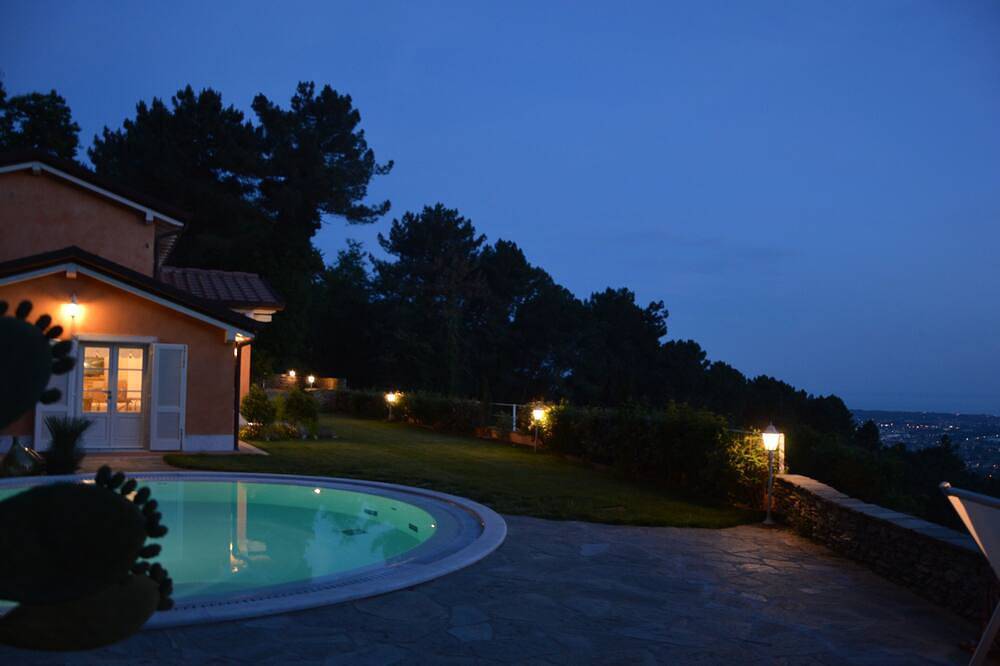 Shabby Chic House in Montebello Panorama-Meerblick von Forte dei Marmi in Strettoia, Pietrasanta