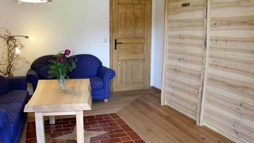 Ferienwohnung für 2 Personen, mit Balkon in den Ammergauer Alpen - 2