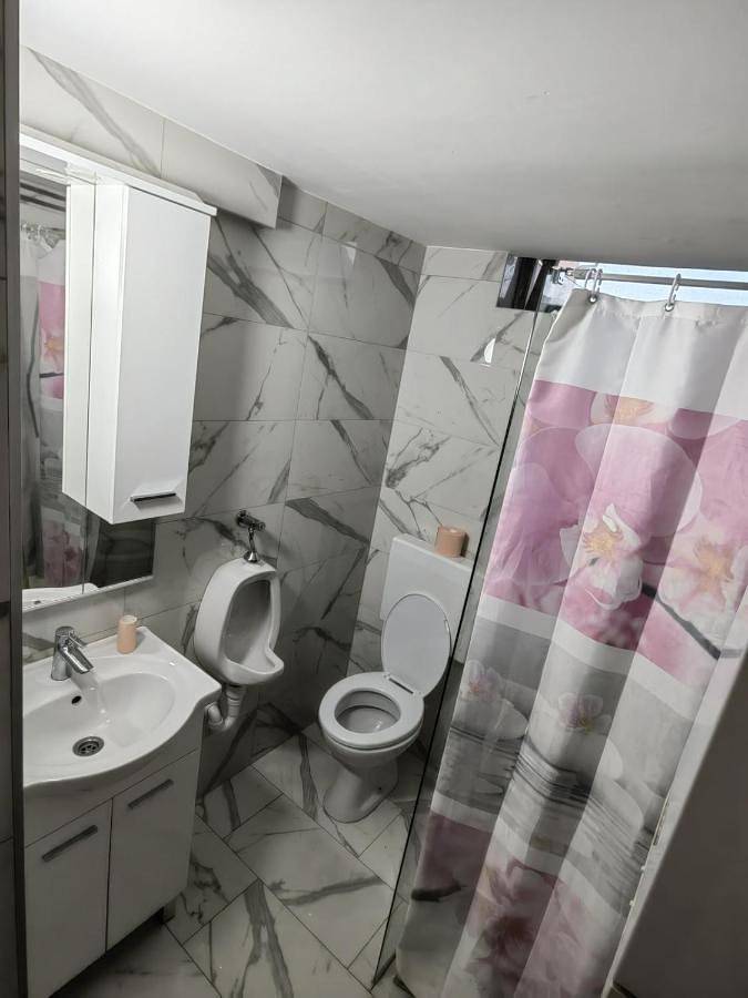 Gîte pour 4 personnes, avec terrasse dans Nova Gradiska - 4