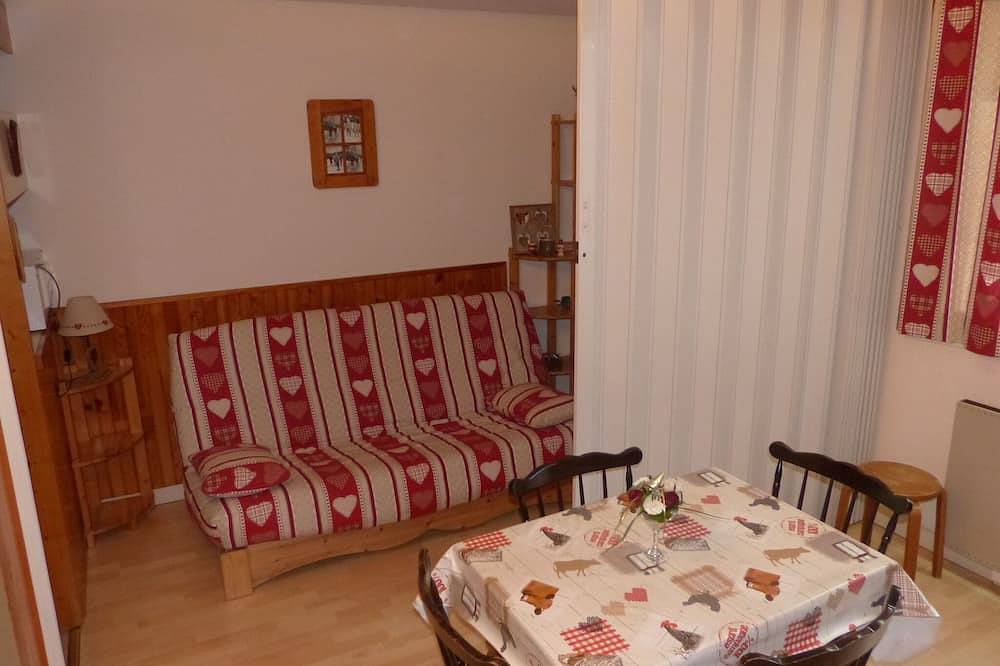 Entire apartment, Studio Classified 2 stars in Prémanon, Parc naturel régional du Haut-Jura