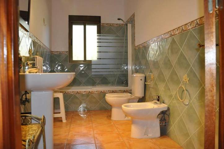 Chalet para 3 personas, con vistas además de piscina y jardín, Se admiten mascotas en Andalucía - 3