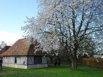 Gîte pour 4 personnes, avec vue et jardin à Coudray-Rabut