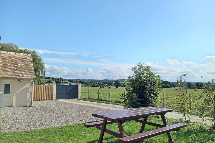 Gîte pour 4 personnes, avec jardin à Saint-Cosme-en-Vairais